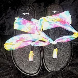 Sanuk yoga sling sandals